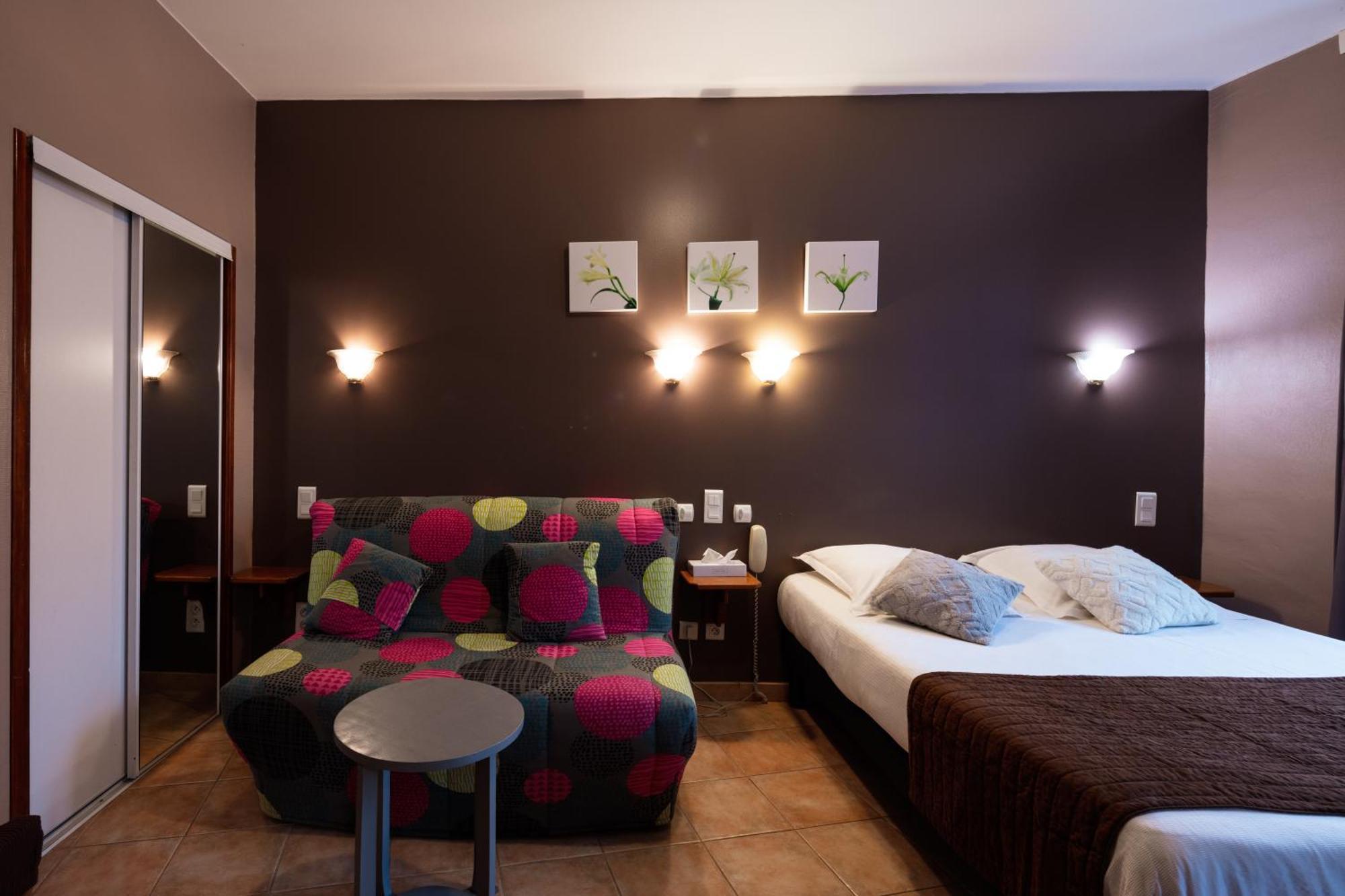 Logis Hotel Restaurant De La Paix ลูเดฟ ภายนอก รูปภาพ