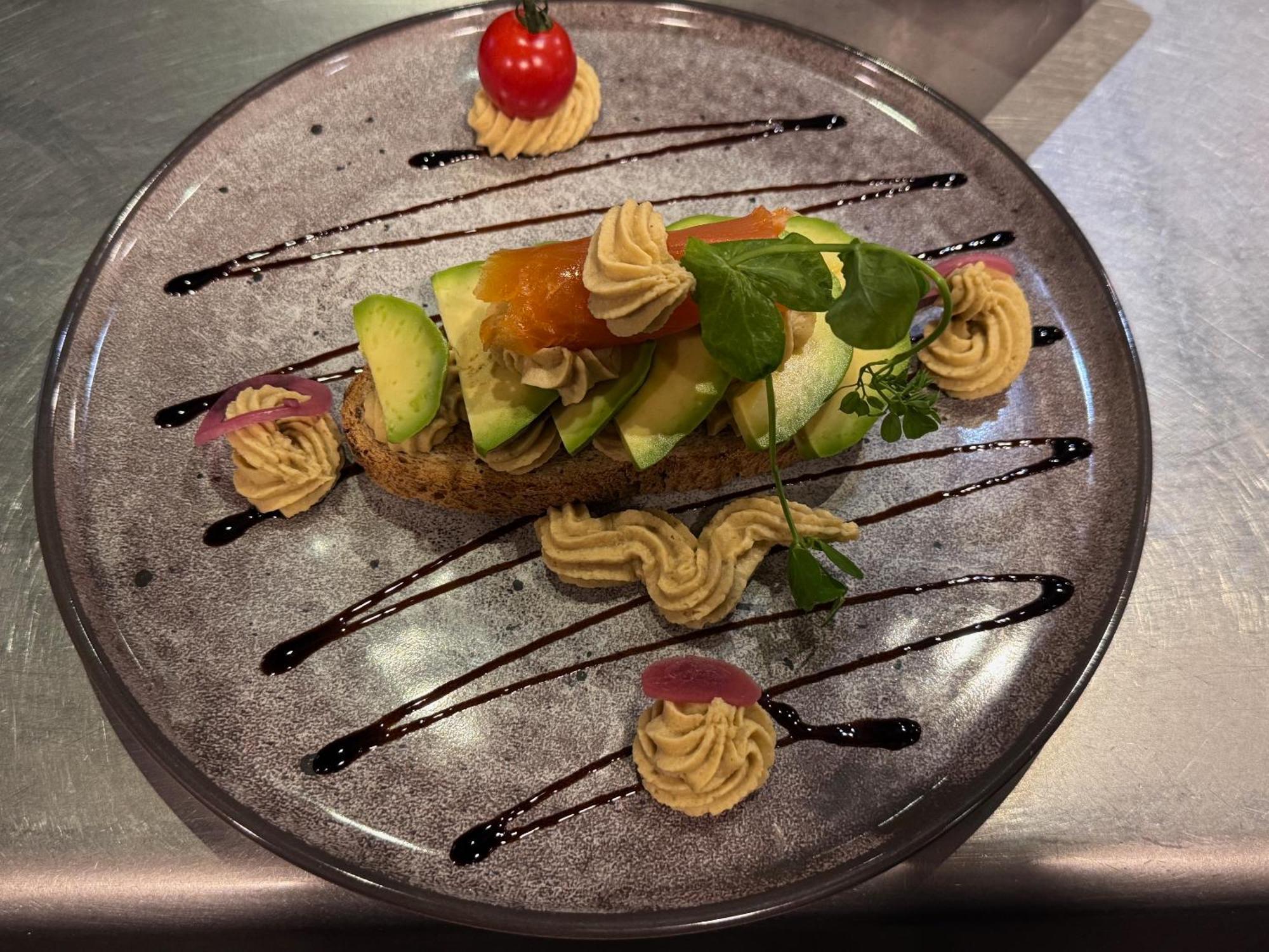 Logis Hotel Restaurant De La Paix ลูเดฟ ภายนอก รูปภาพ