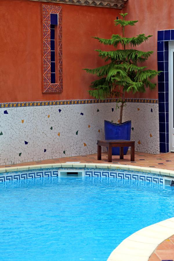 Logis Hotel Restaurant De La Paix ลูเดฟ ภายนอก รูปภาพ