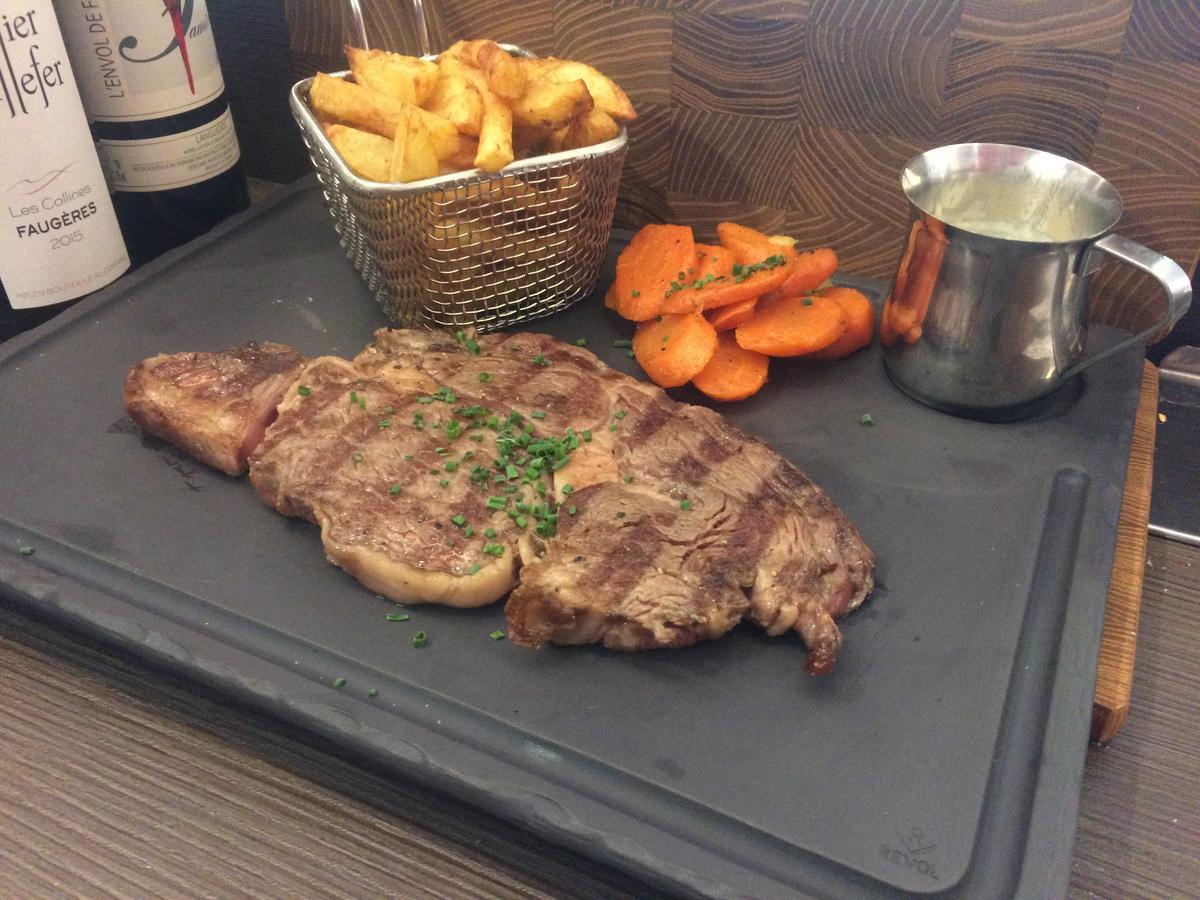 Logis Hotel Restaurant De La Paix ลูเดฟ ภายนอก รูปภาพ